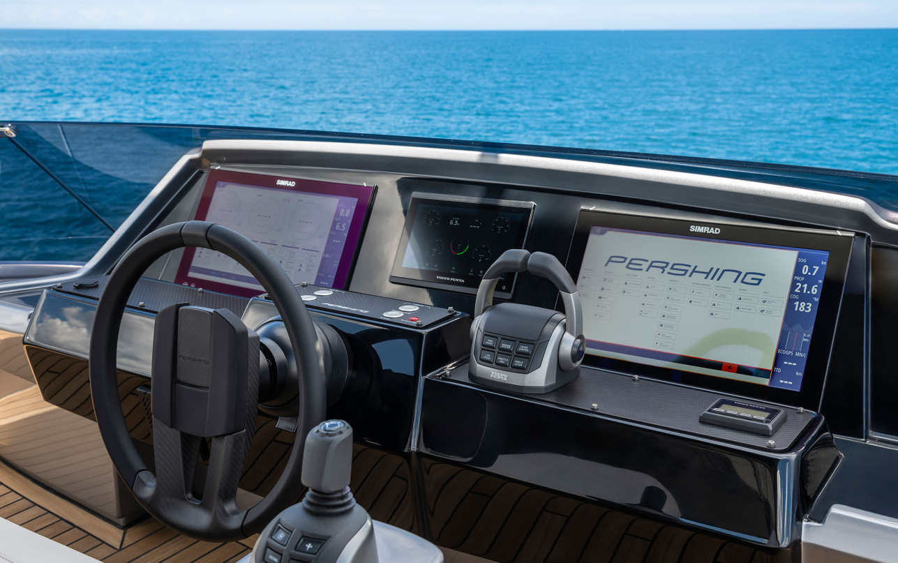 Яхта Pershing GTX80 фото 1.29