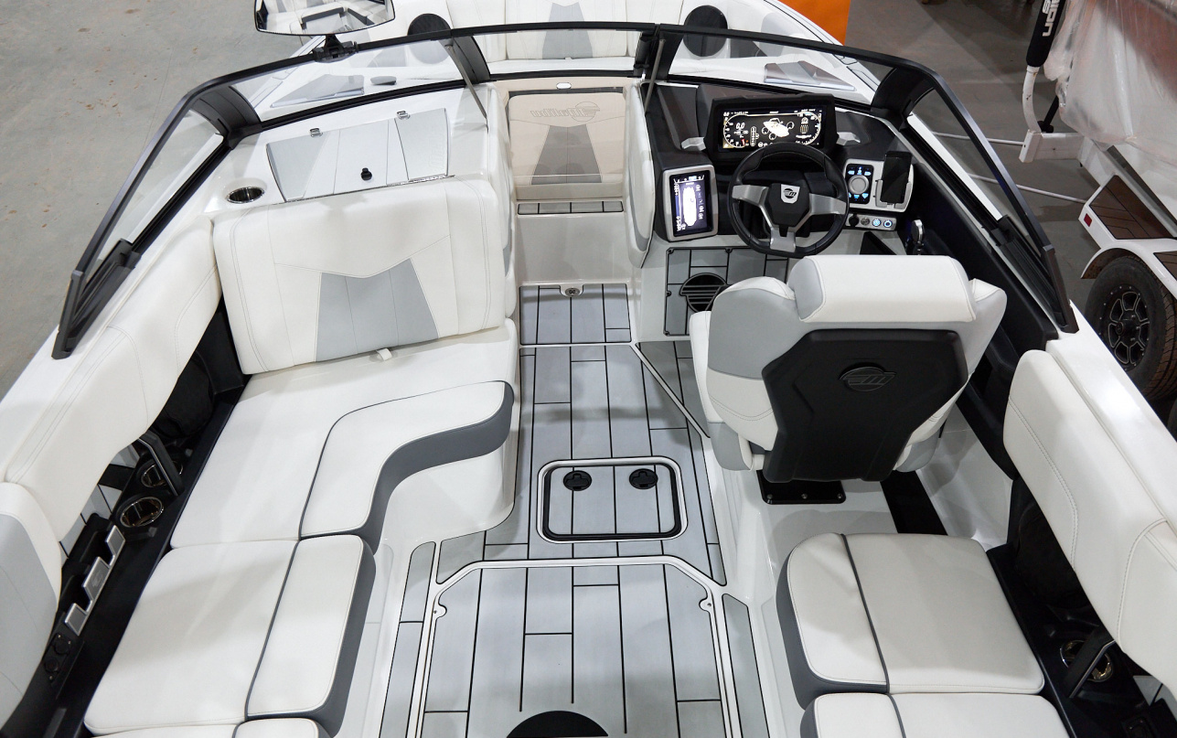 Катер буксировщик Malibu 23 MXZ фото 1.2