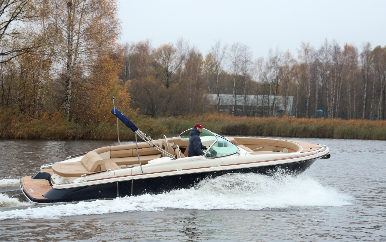 Катер Chris-Craft Launch 28 GT фото 1.23