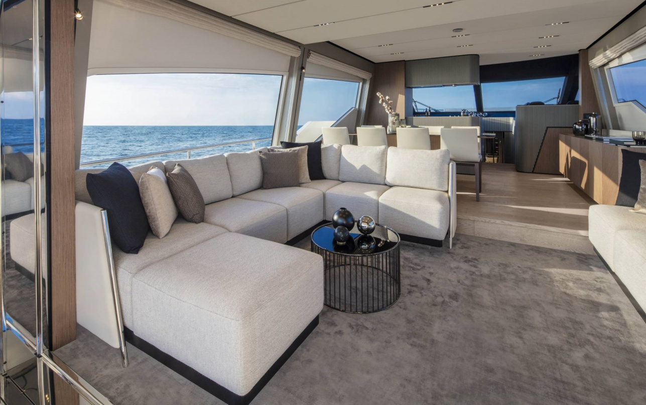 Яхта Ferretti Yachts 720 фото 2.15