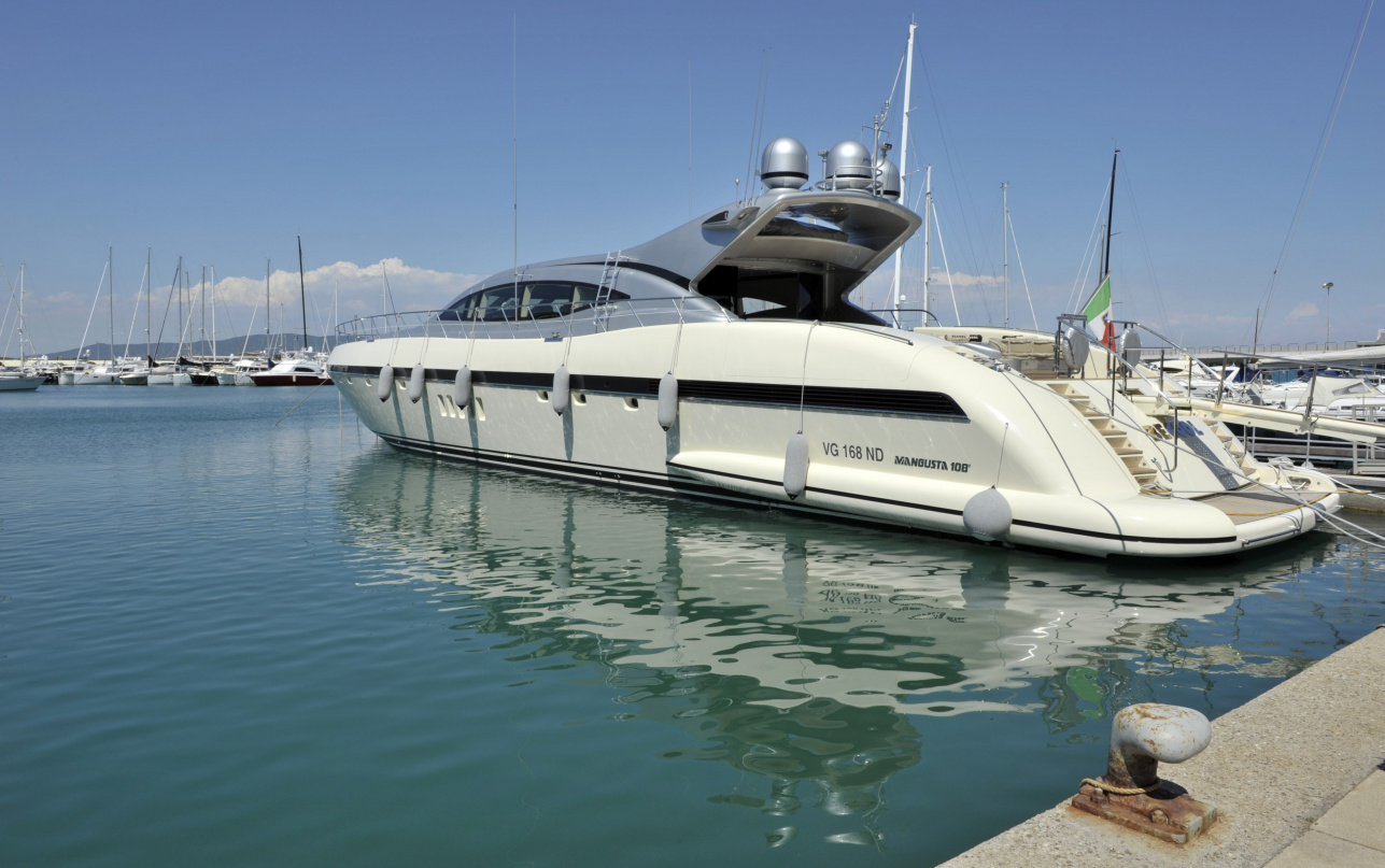 Яхта Mangusta 108 #23 Becool (Carefully used) фото 1.2