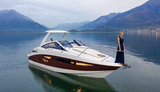 Катер Cobrey 28 SC