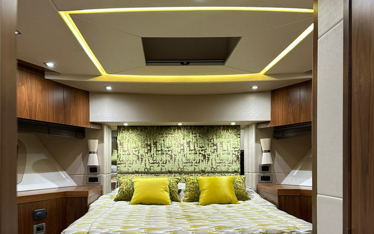 Яхта Sunseeker Manhattan 73 фото 2.4