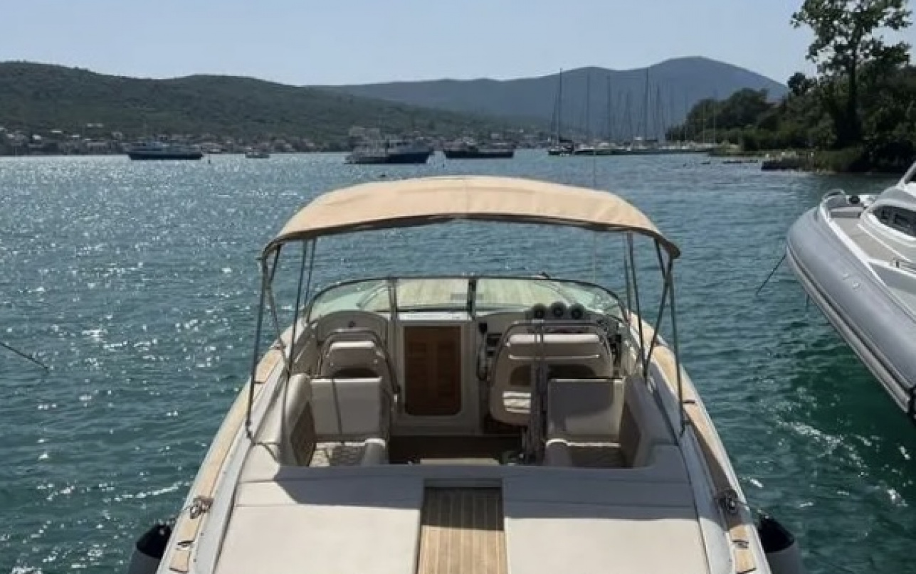 Катер Chris-Craft Corsair 28 фото 1.8