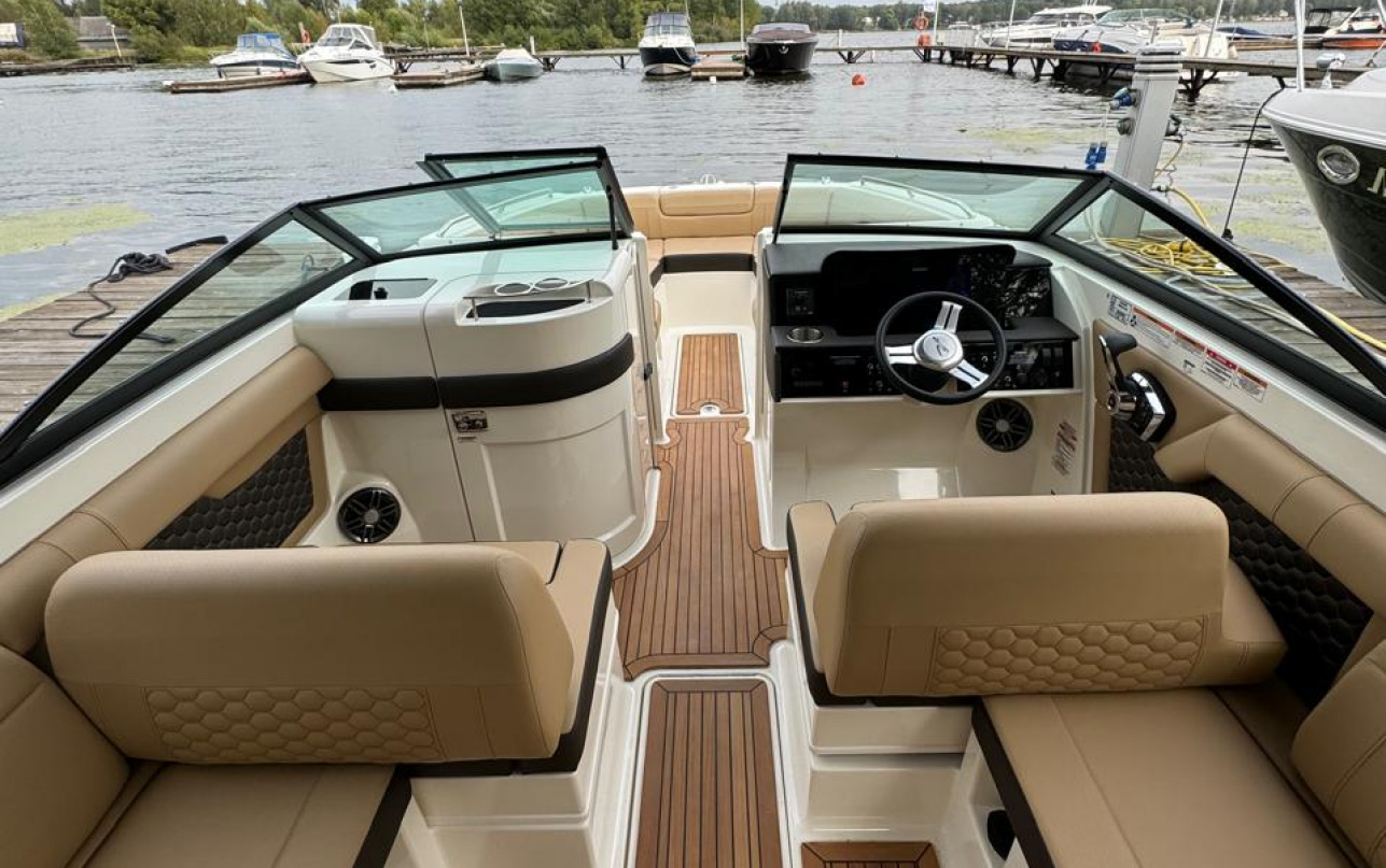 Катер Sea Ray  Sea Ray SDX 270 фото 2.2