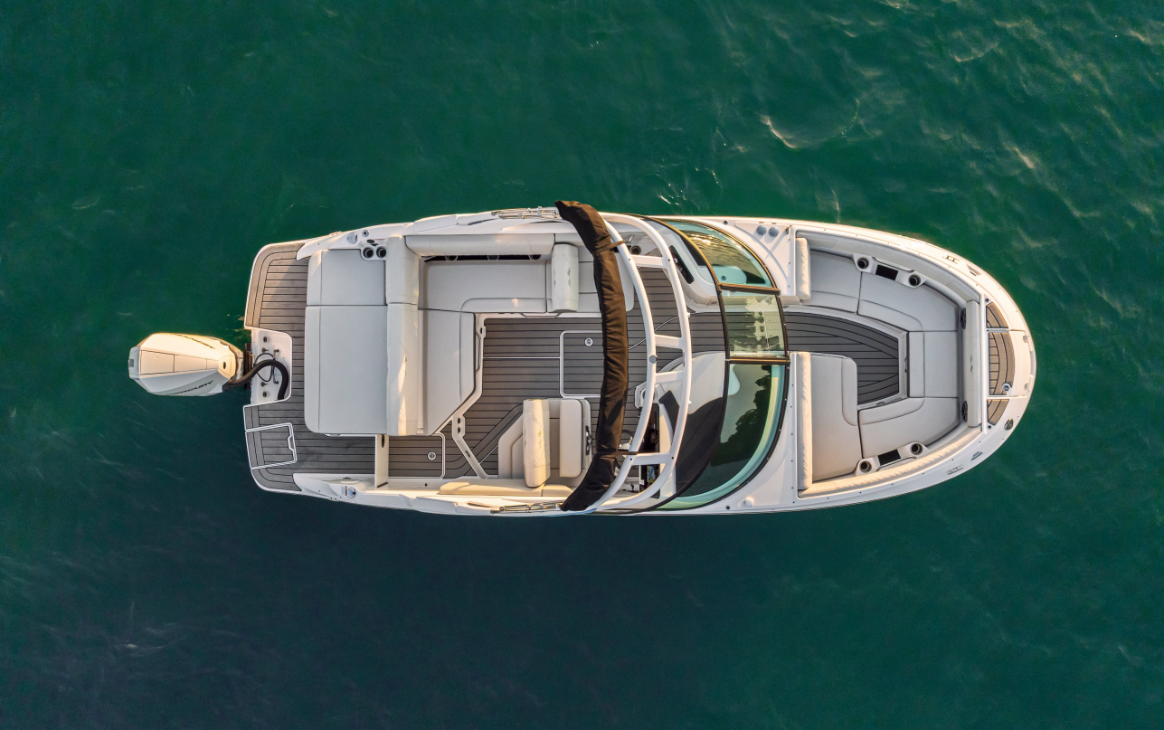 Катер Sea Ray 230 SDX OB фото 1.1