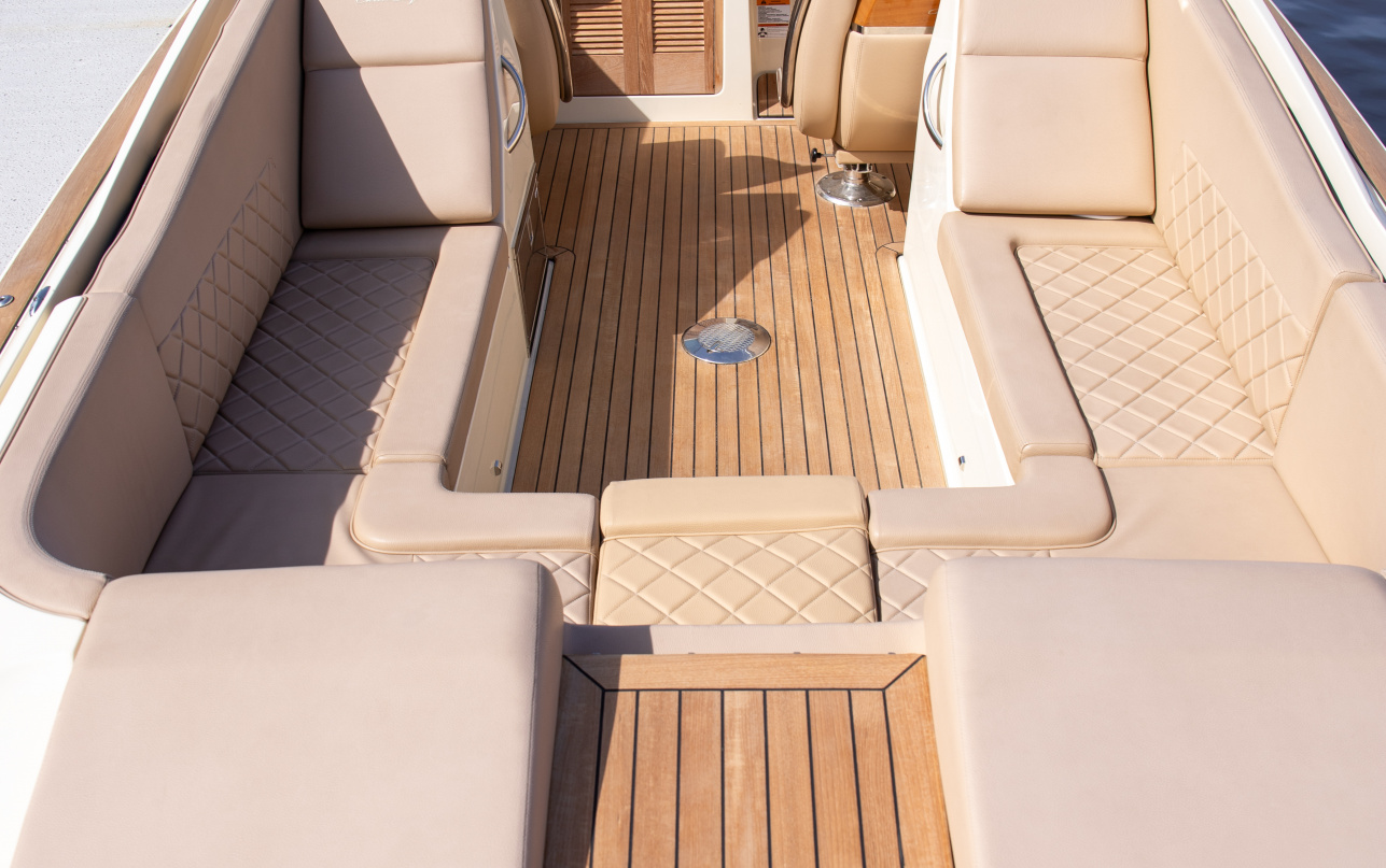 Катер Chris-Craft Corsair 34 фото 1.19