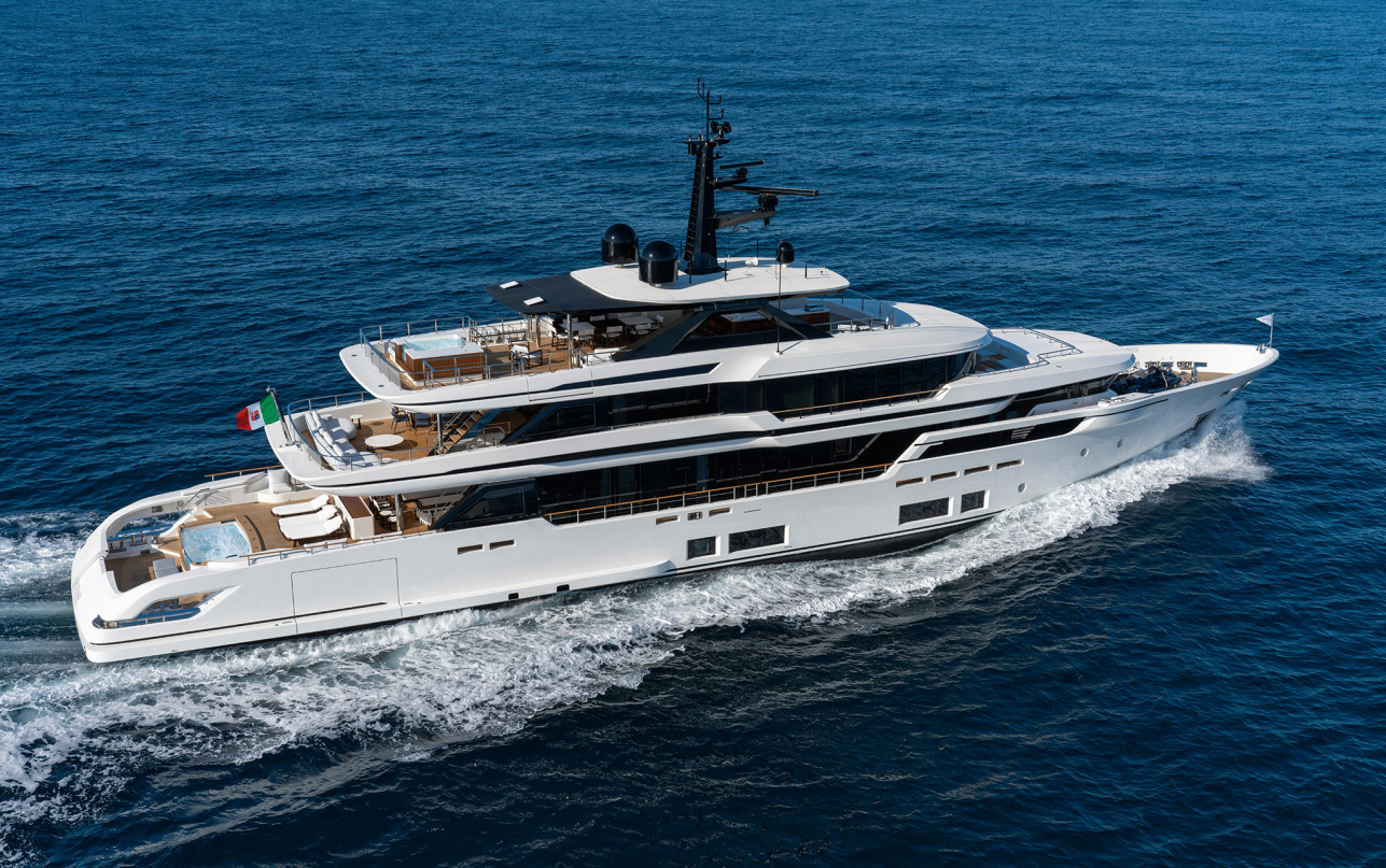 Яхта Custom Line 50 фото 1.3