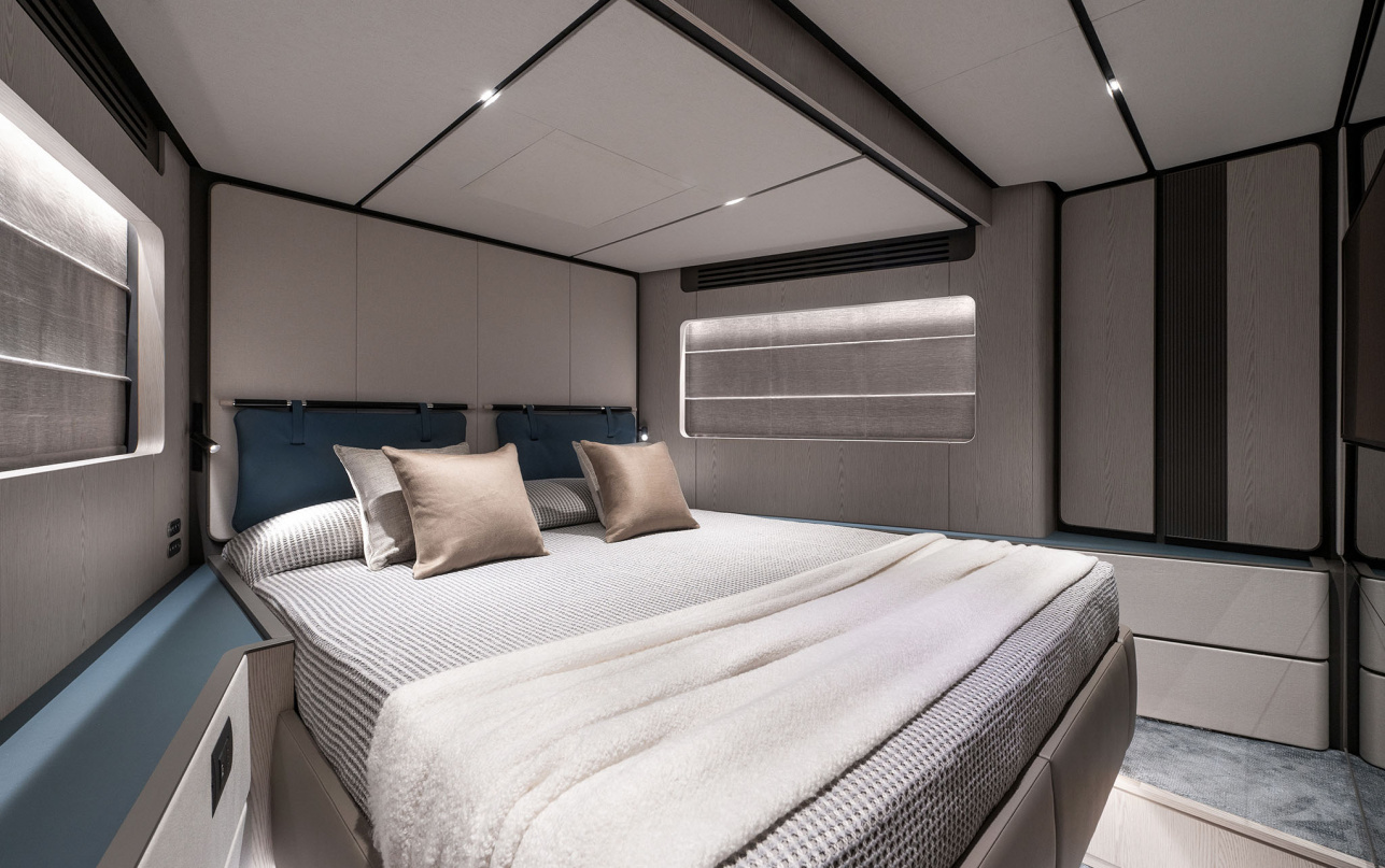 Яхта Ferretti Yachts INFYNITO 80 New фото 2.7