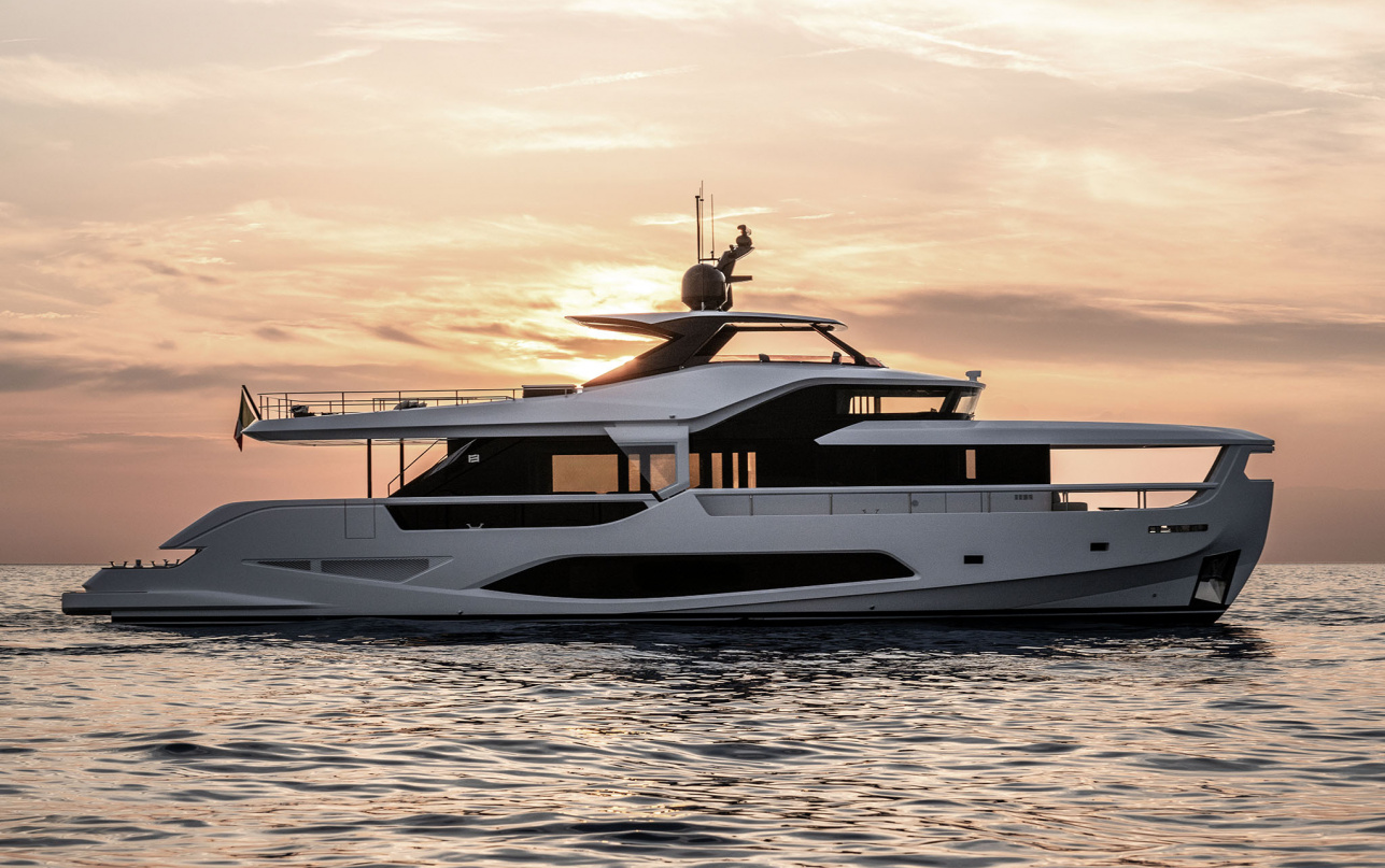 Яхта Ferretti Yachts INFYNITO 80 New фото 1.5