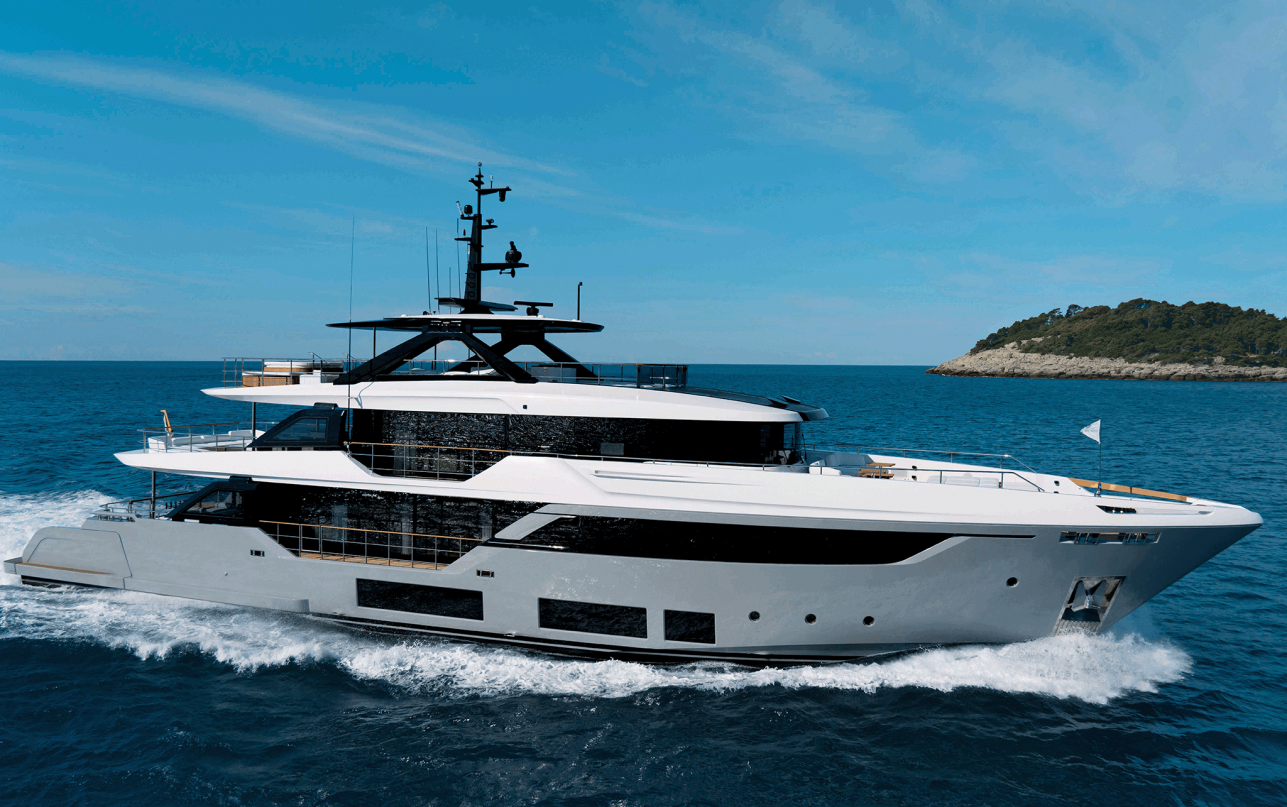 Яхта Custom Line Navetta 38 фото 1.1